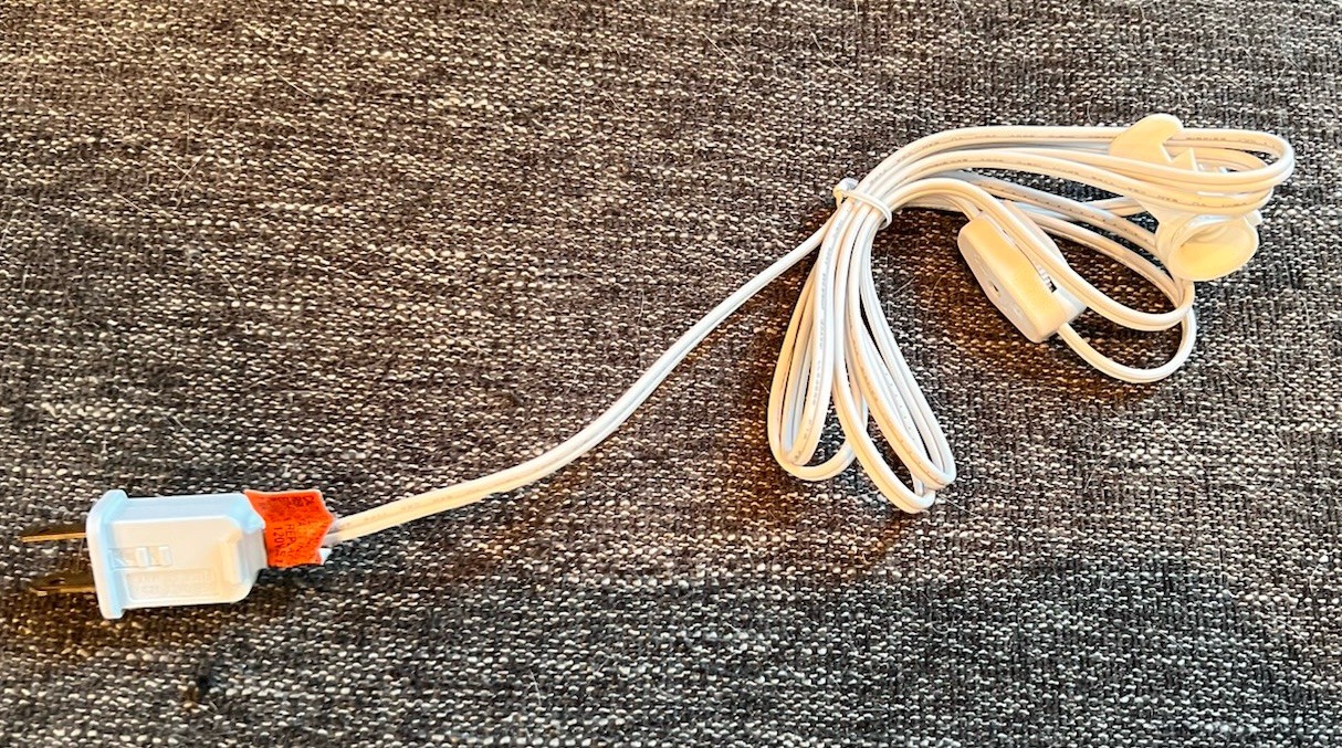 Dept 56 & Lemax Compatible Warm LED Light Cord Holiday Village 6’ W/Switch – New