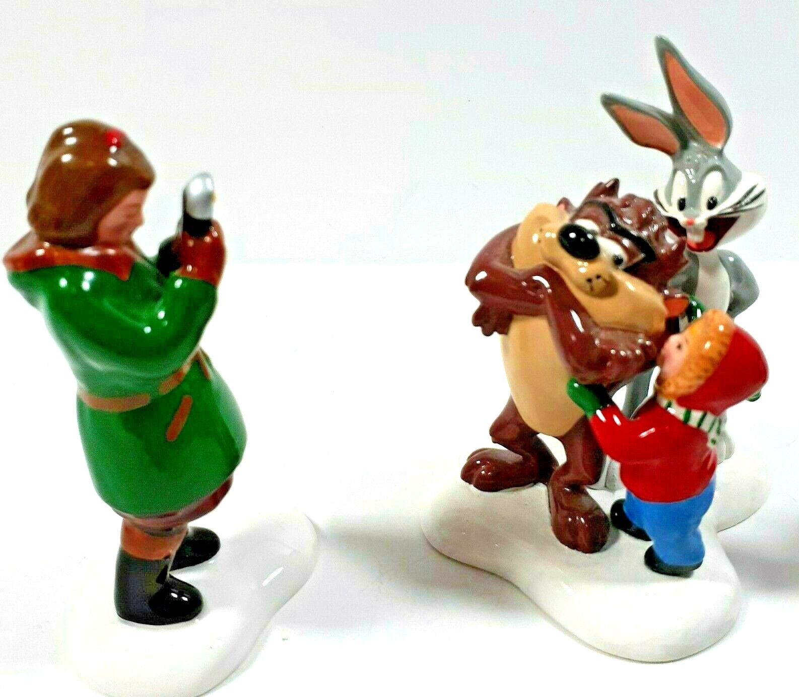 Looney Tunes Dept 56 Snow Village Animation Film Festival Bugs Bunny Taz Tweety