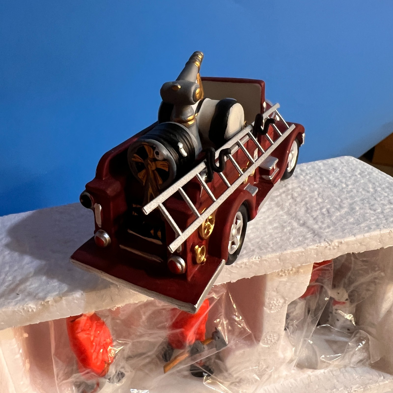 DEPT. 56 – 1990 RED BRICK FIRE STATION, CITY FIRE TRUCK AND FIRE BRIGADE- RARE