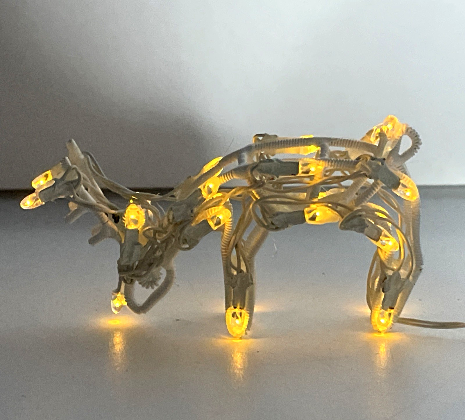 Vintage Lemax 1999 Lighted Foot Bridge & Deer & Plaza Flooring Mats – Read