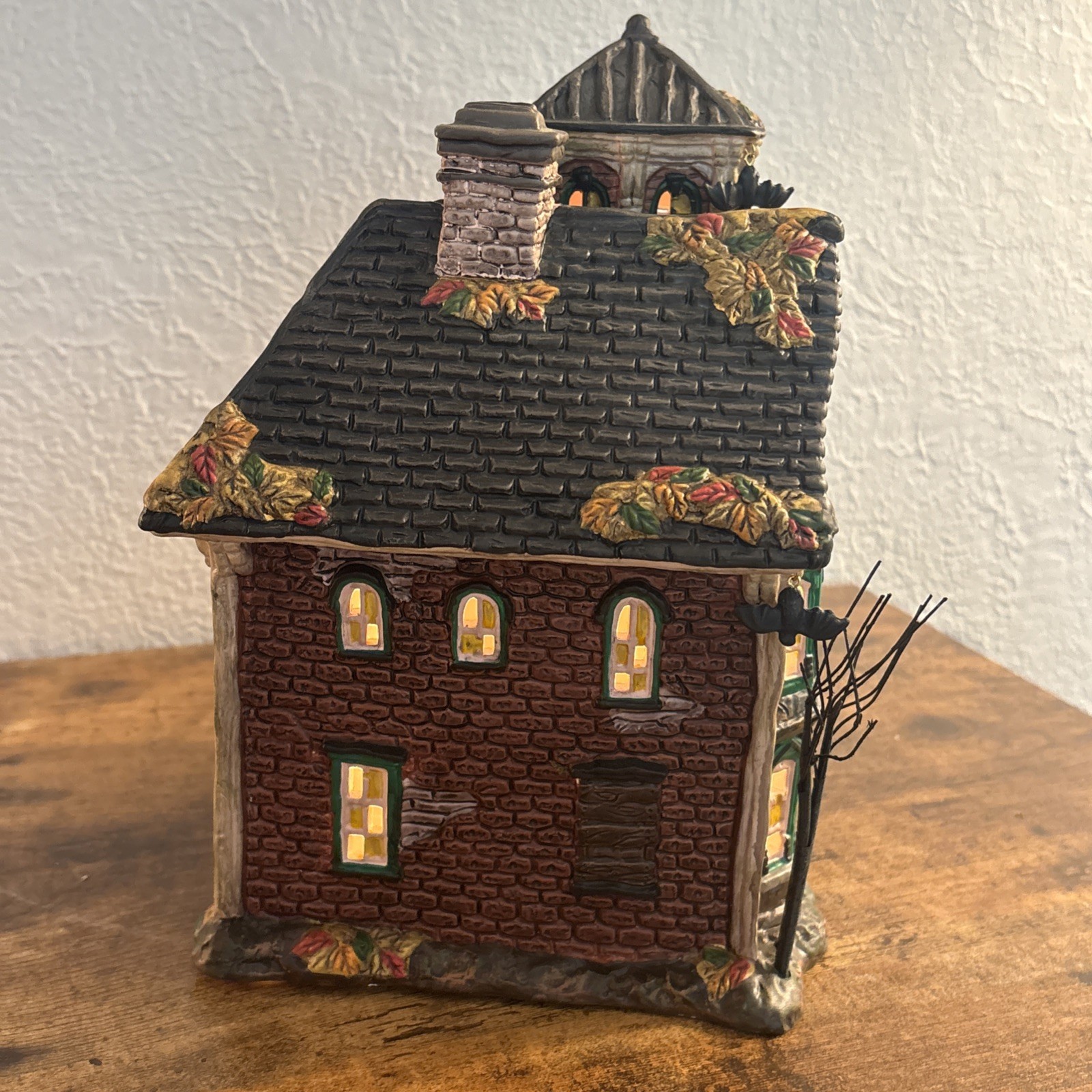 Department 56 Snow Village Halloween Ghastly’s Haunted Villa 4051007 dept 56
