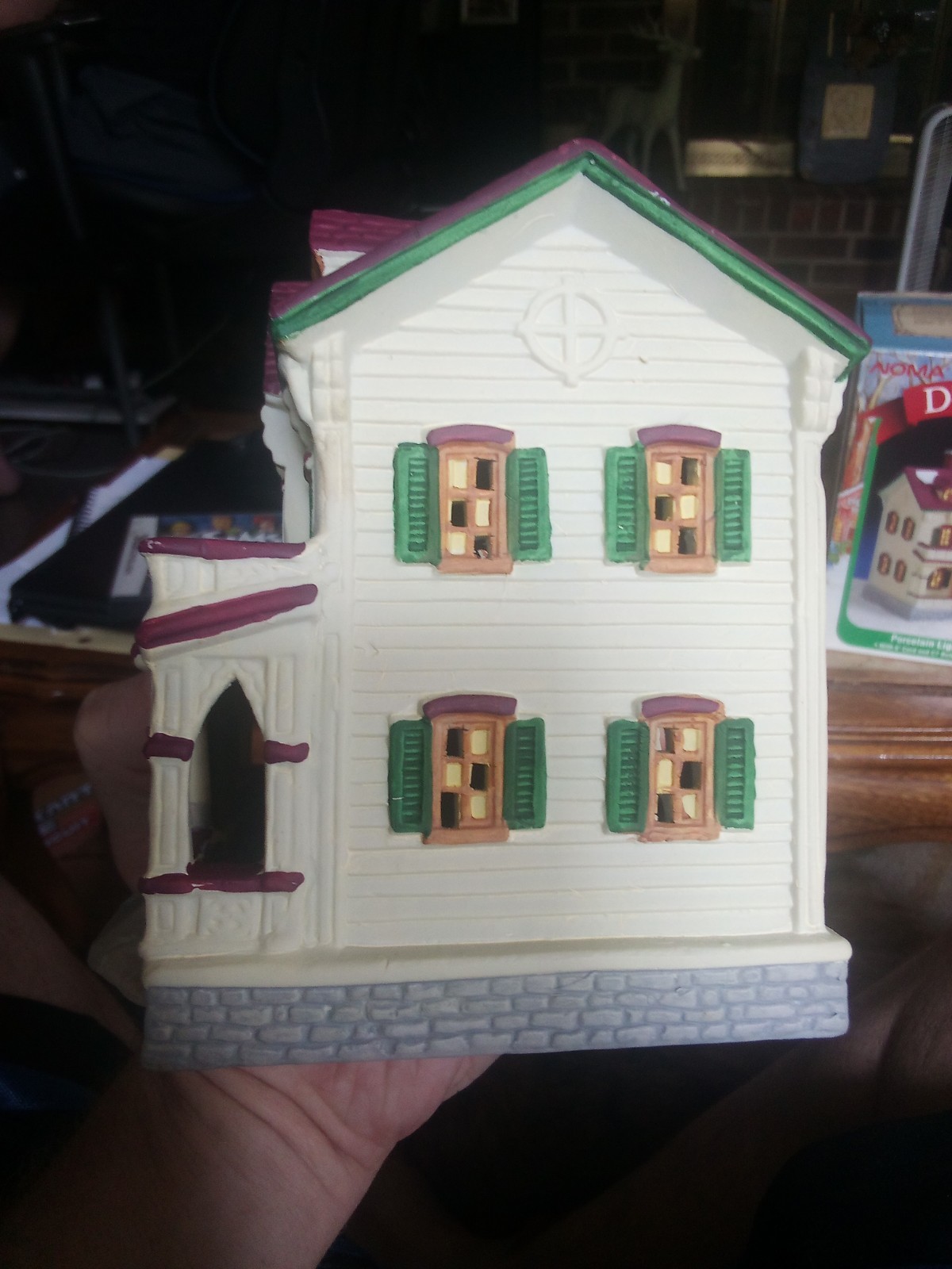 Dickensville Collectibles Two Story Noma Christmas Village 1996 Lighted House