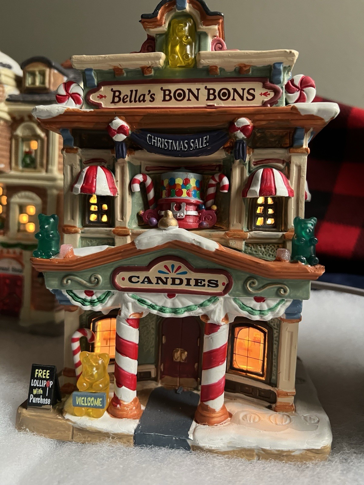 Christmas Village Accessories Set 26 Pieces, Approx. 2.5″ Tall