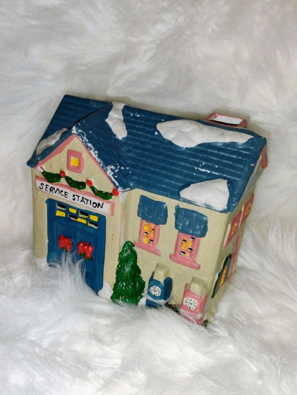 Winter Valley Christmas Village 1995 collection gas station NO BOX