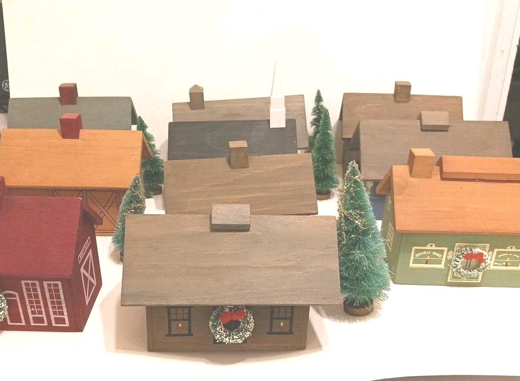 10 Pc Vtg Kittery Graphics Boxville 6″ Little Box Country Village Trinket Boxes