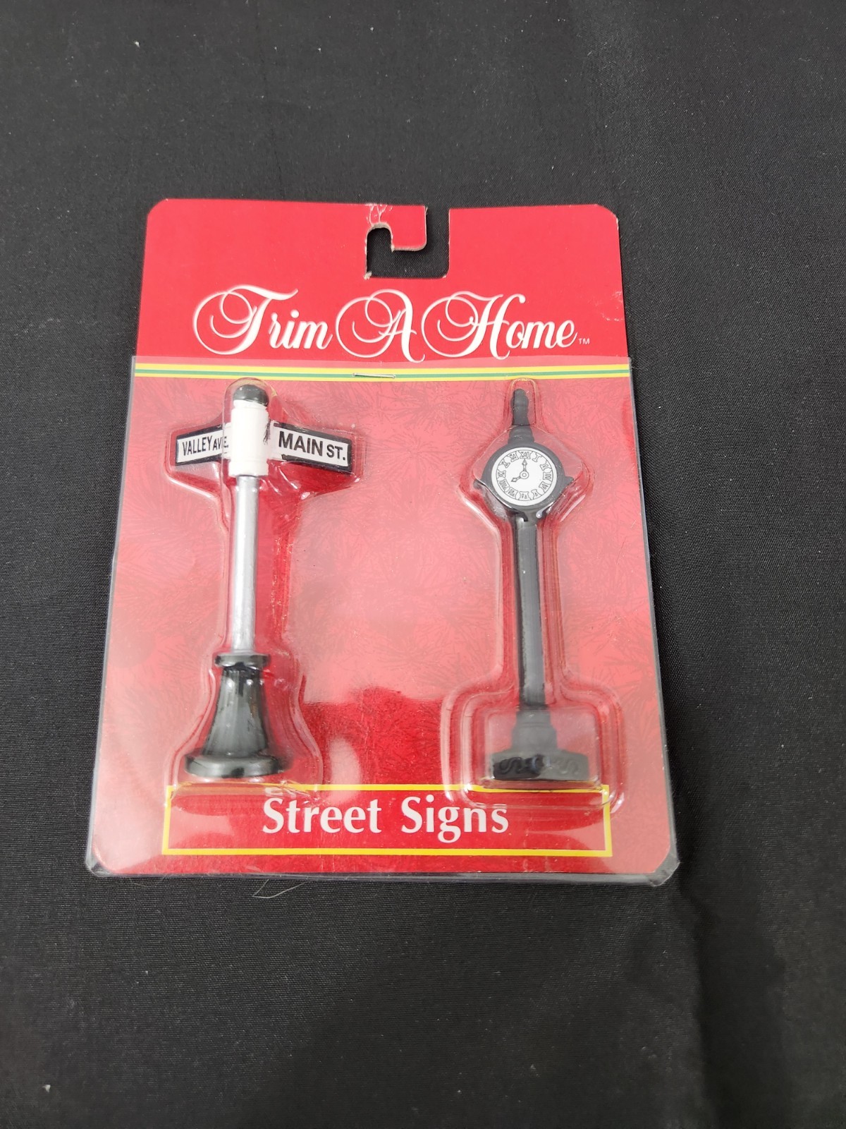 Trim a Home Christmas Valley Village Street Sign Post Valley/Main Clock K-MART