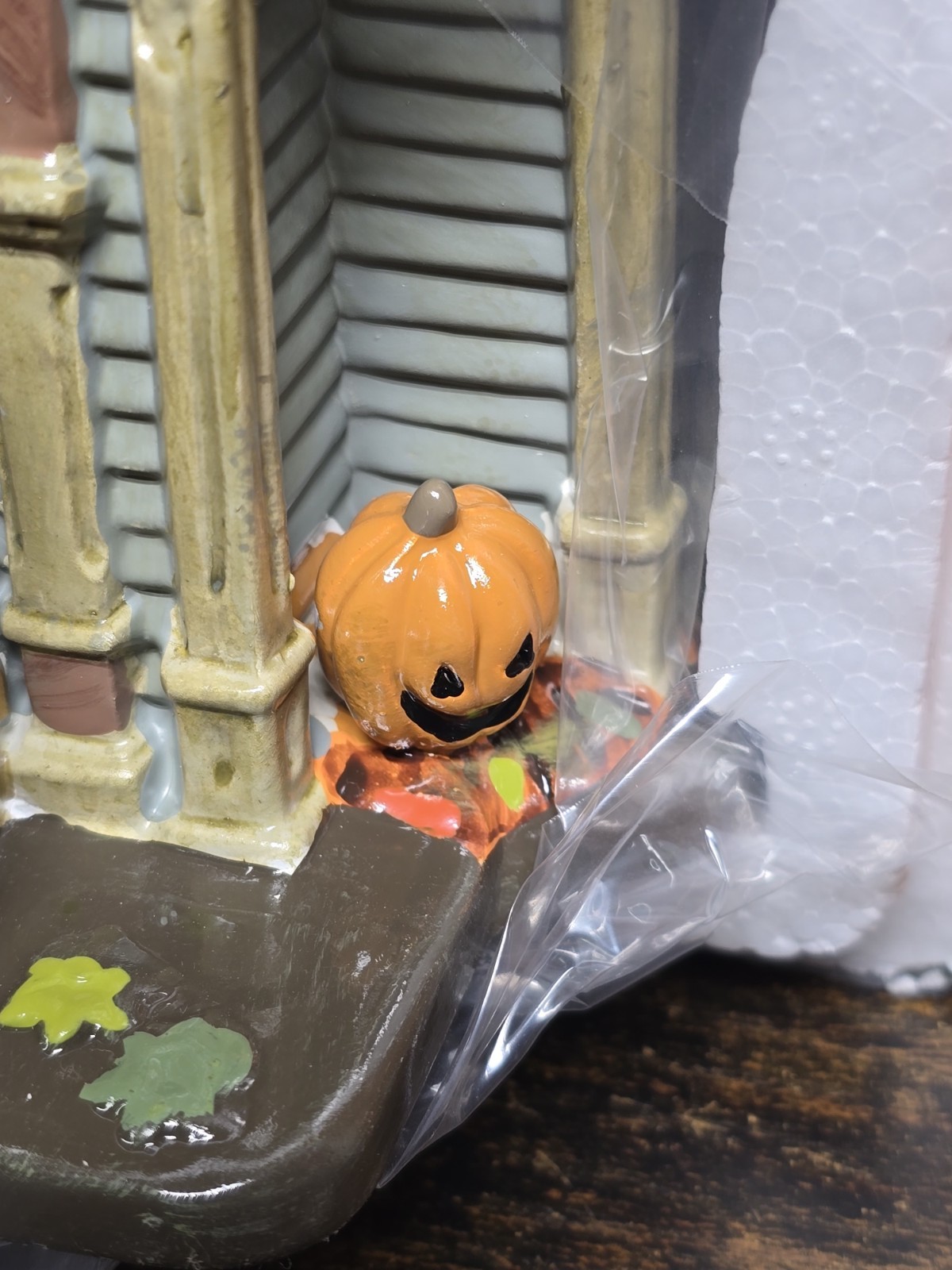 Vintage 2005 Dept 56 Halloween Village Grimsly’s Garage New Unused Retired Works