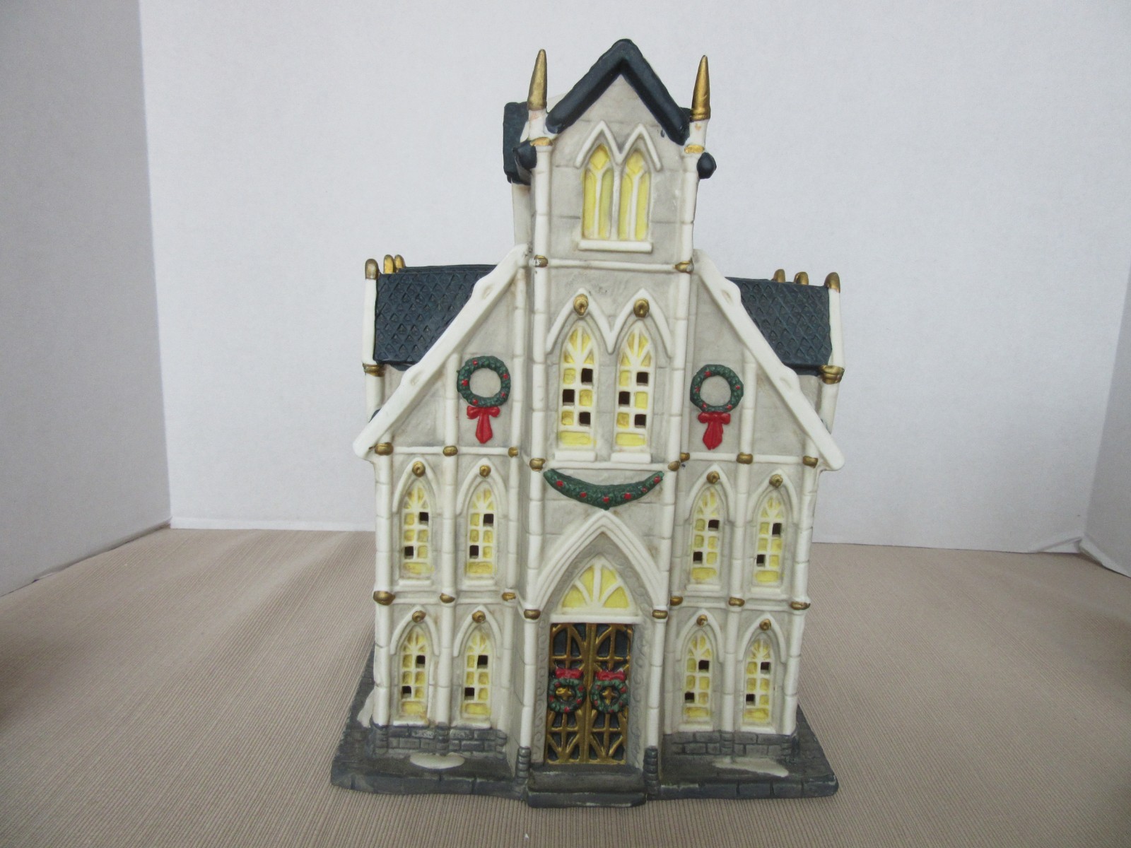 GRANDEUR NOEL VICTORIAN ENSEMBLE Collector’s Edition