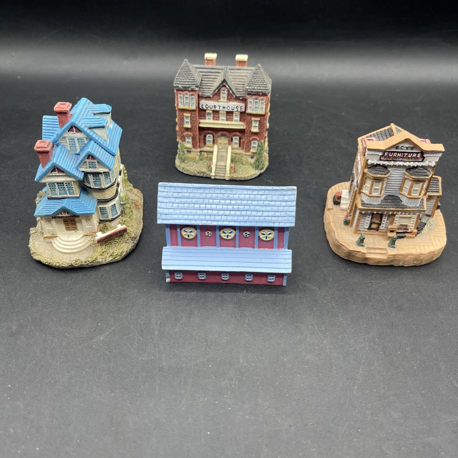 International Resourcing Services Mini Village Houses Lot 4 Houses Vtg 1993-94