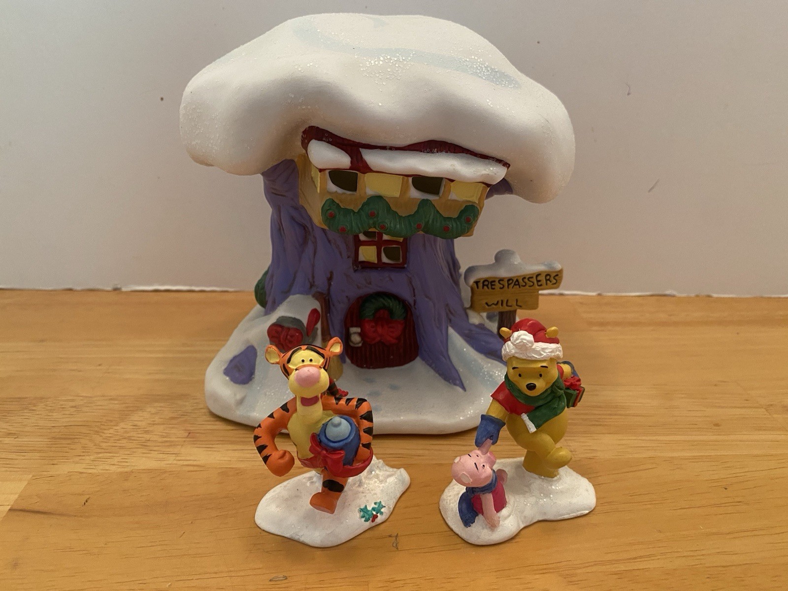 Seasonal Specialties “Piglets House”, Lighted Porcelain House With Figures, Pooh