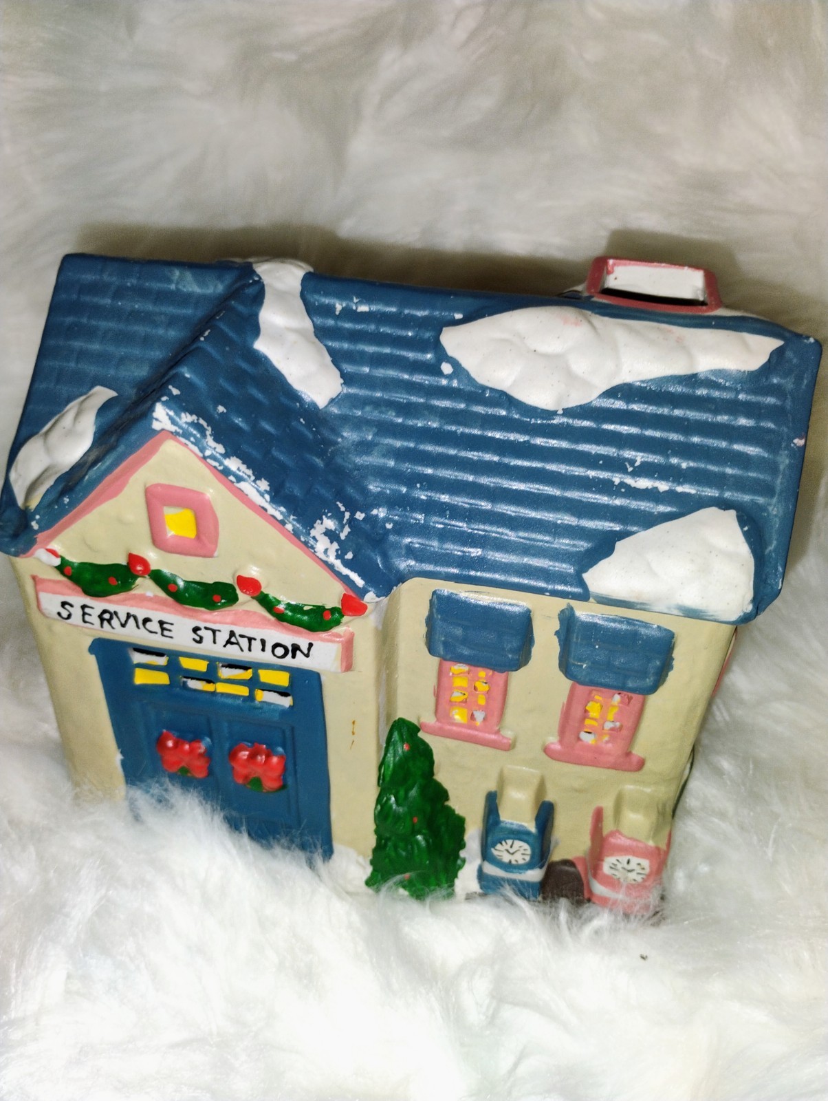 Winter Valley Christmas Village 1995 collection gas station NO BOX