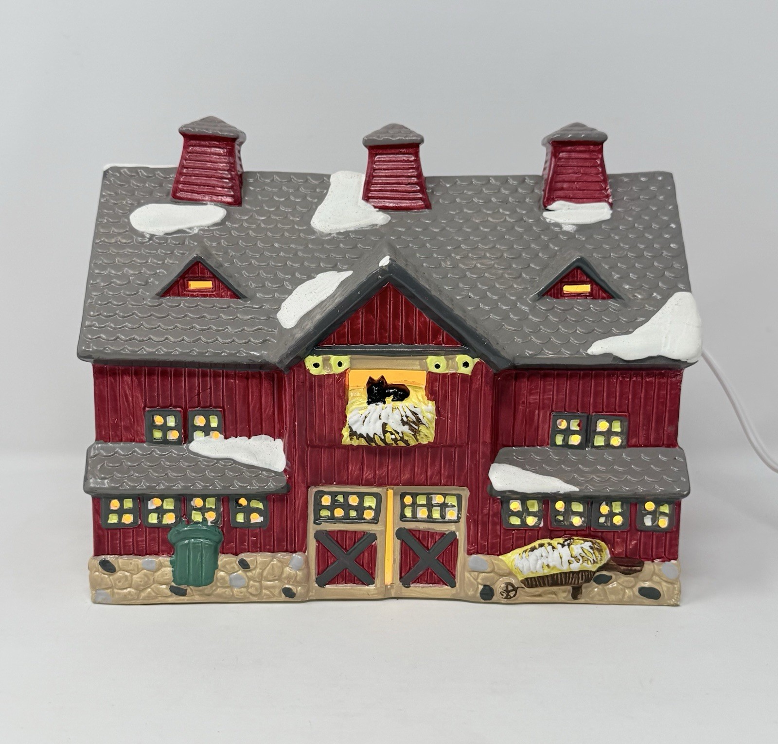 Dept 56 Snow Village 1987 RED BARN #50814 Retired 1988 With Light No Box Read