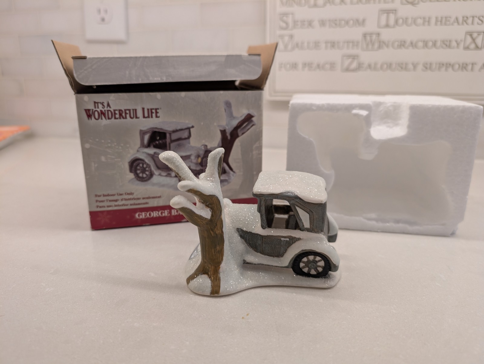 Enesco It’s A Wonderful Life Christmas Village George Bailey’s Car Crashed Tree