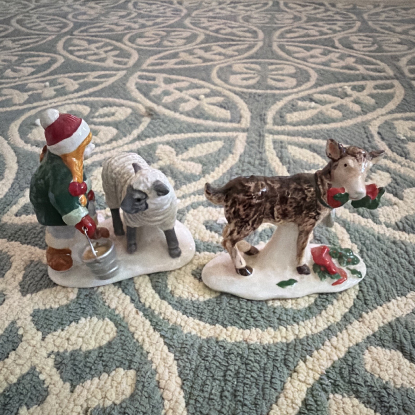 Department 56 Snow Village Christmas at the Farm Hand Painted Ceramic Set of 2