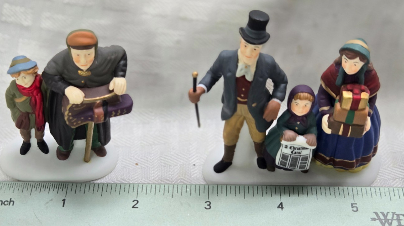 Dickens’ Village Series Set “A Christmas Carol” Reading # 33854 – Dept. 56