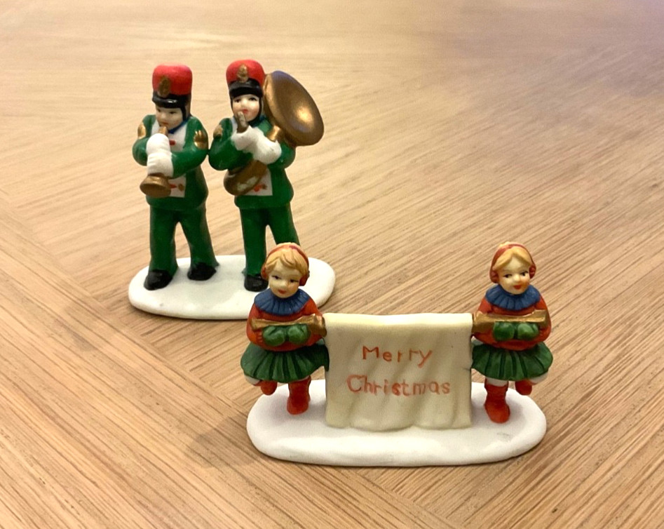 VTG O’Well China Christmas Village Set of 2 Marching Band Characters Porcelain
