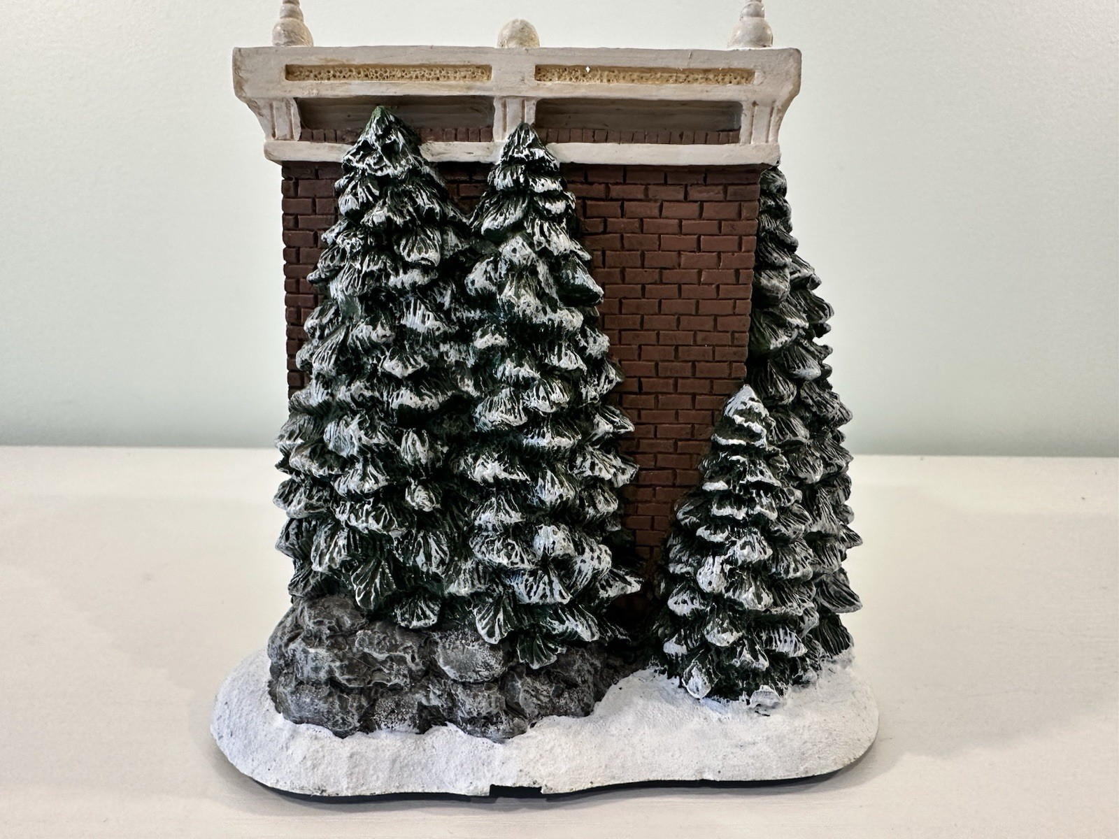 Hawthorne Village Terry Redlin Winter Memories – First National Bank