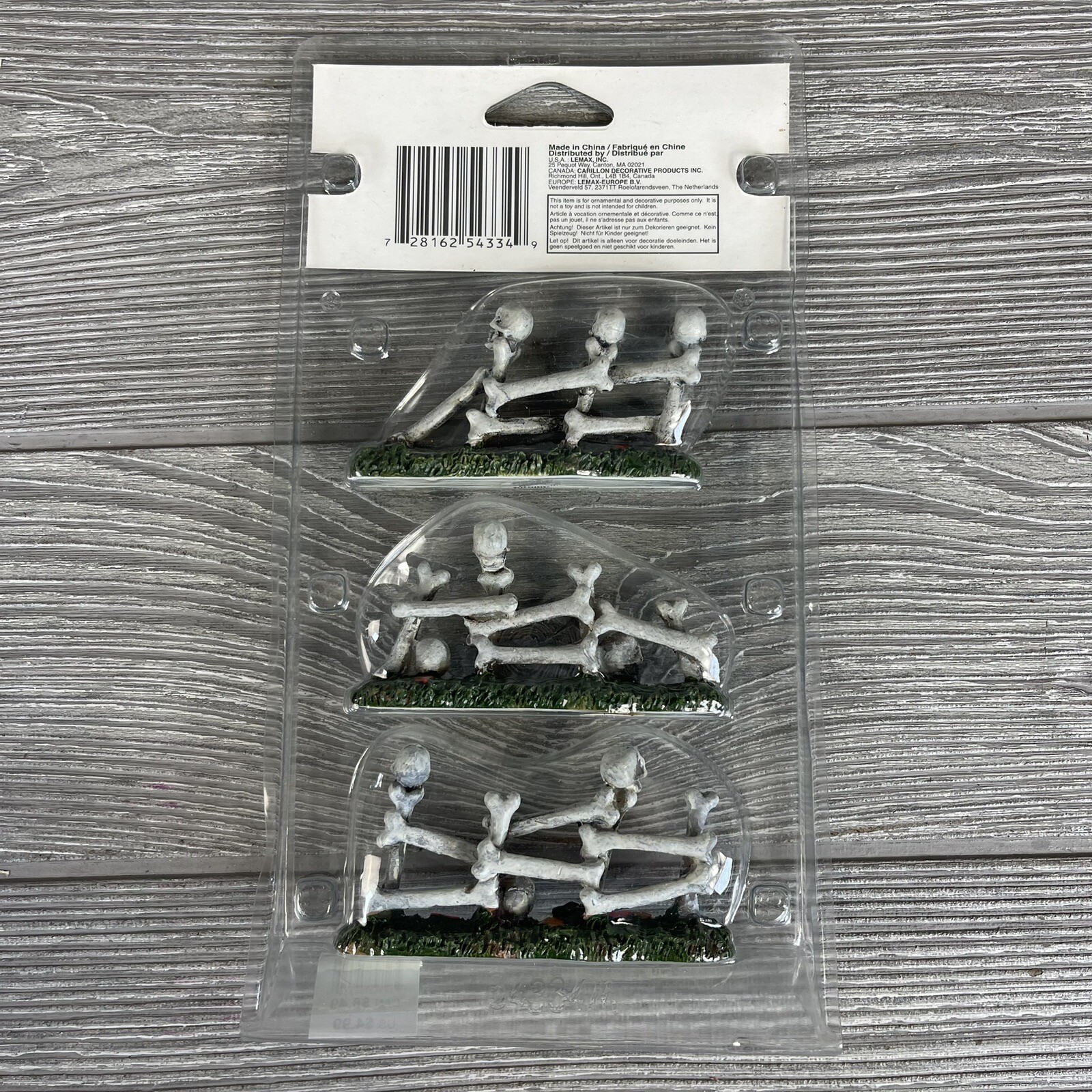 Lemax Spooky Town Bone Fence Halloween Village #54334 Skulls – Set Of 3 NOS