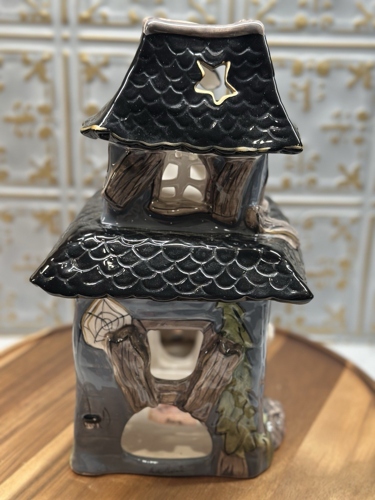 2009 Blue Sky Clayworks Ghostly Mansion, tea light house