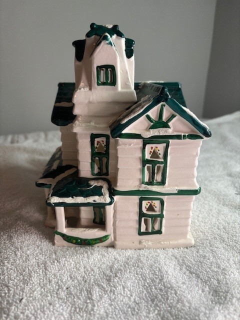 Vintage Dept 56 1983 Wooden Clapboard House Ceramic Snowhouse Series USED