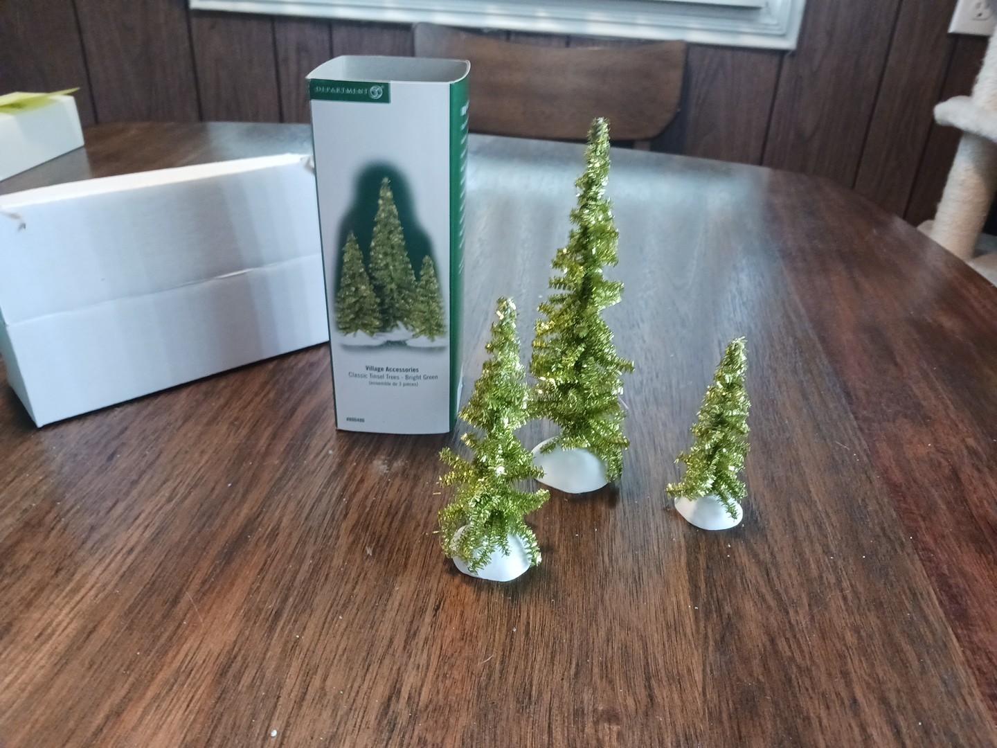 Dept 56 Accessories – Classic Tinsel Trees – Bright Green – Set of 3
