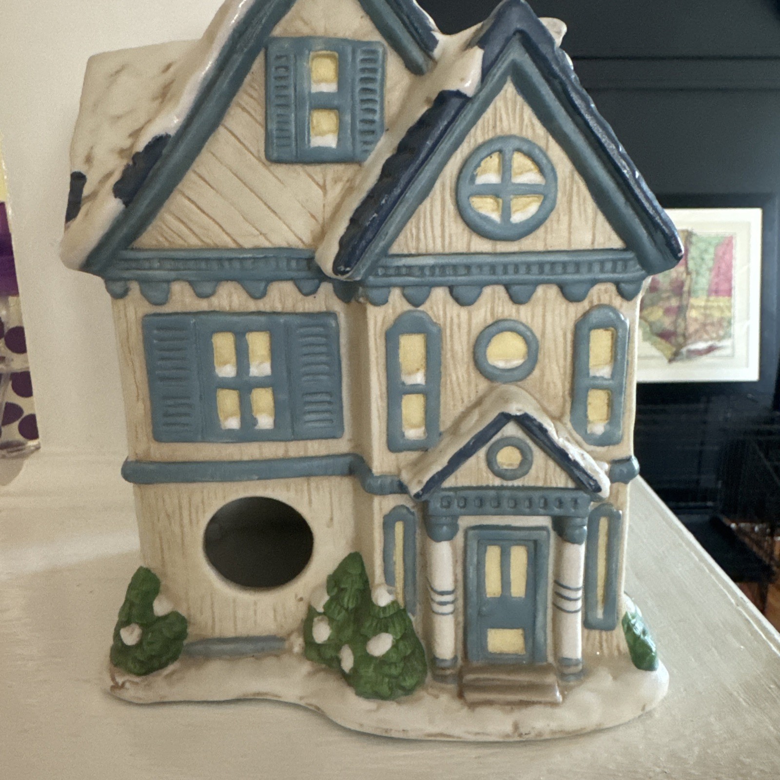 House of Lloyd 1993 7″ Tall Christmas Village House Hole For Nite Lite Vintage