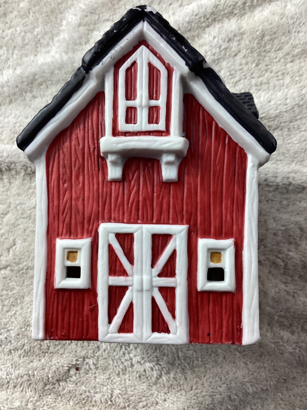 Dickens Keepsake 1995 Red/White Ceramic Barn*Snow Accents*Christmas Display*EUC