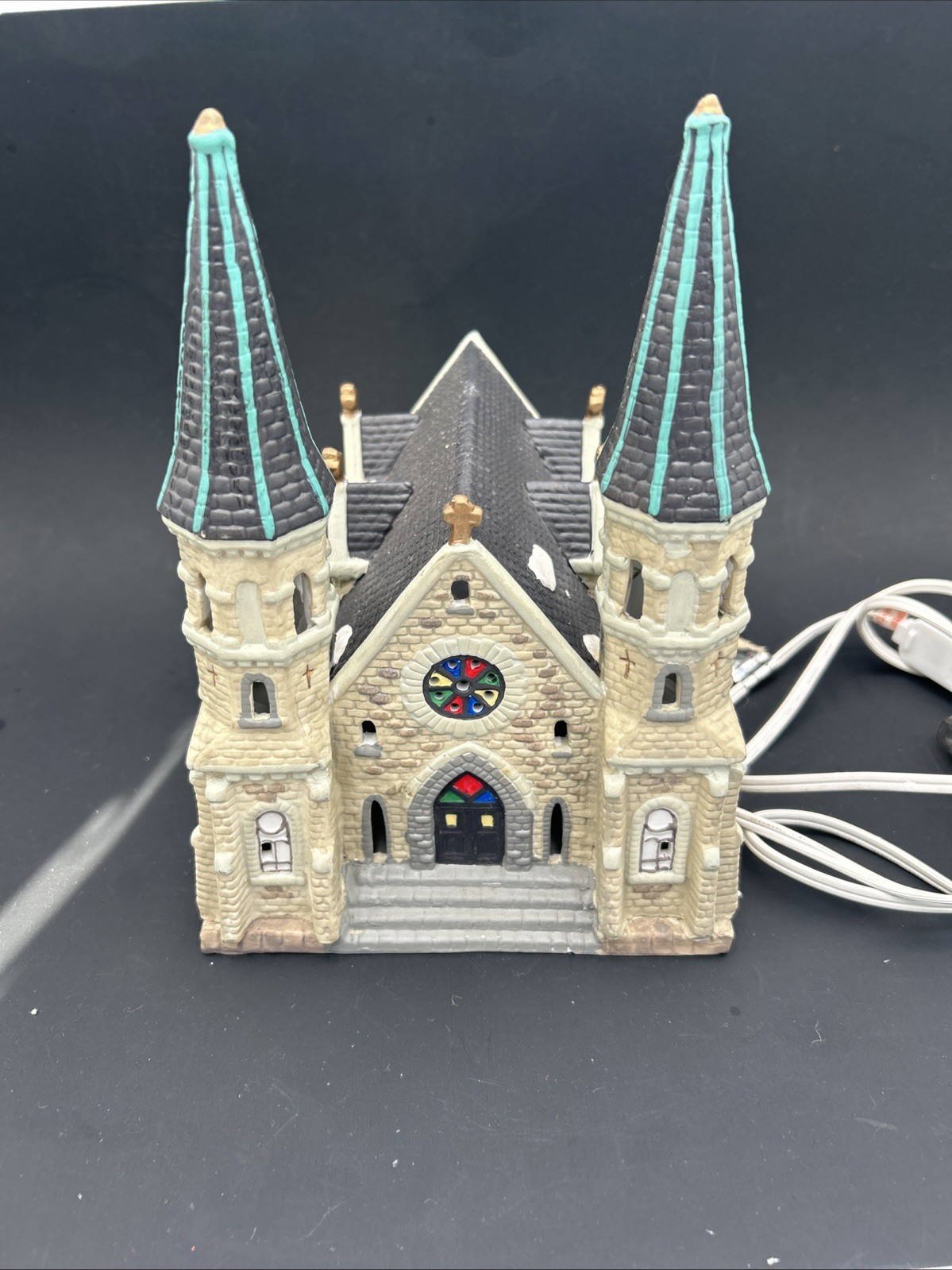 Dickens Keepsake Stone Cathedral Church 1994 O’Well Novelty Lighted Porcelain