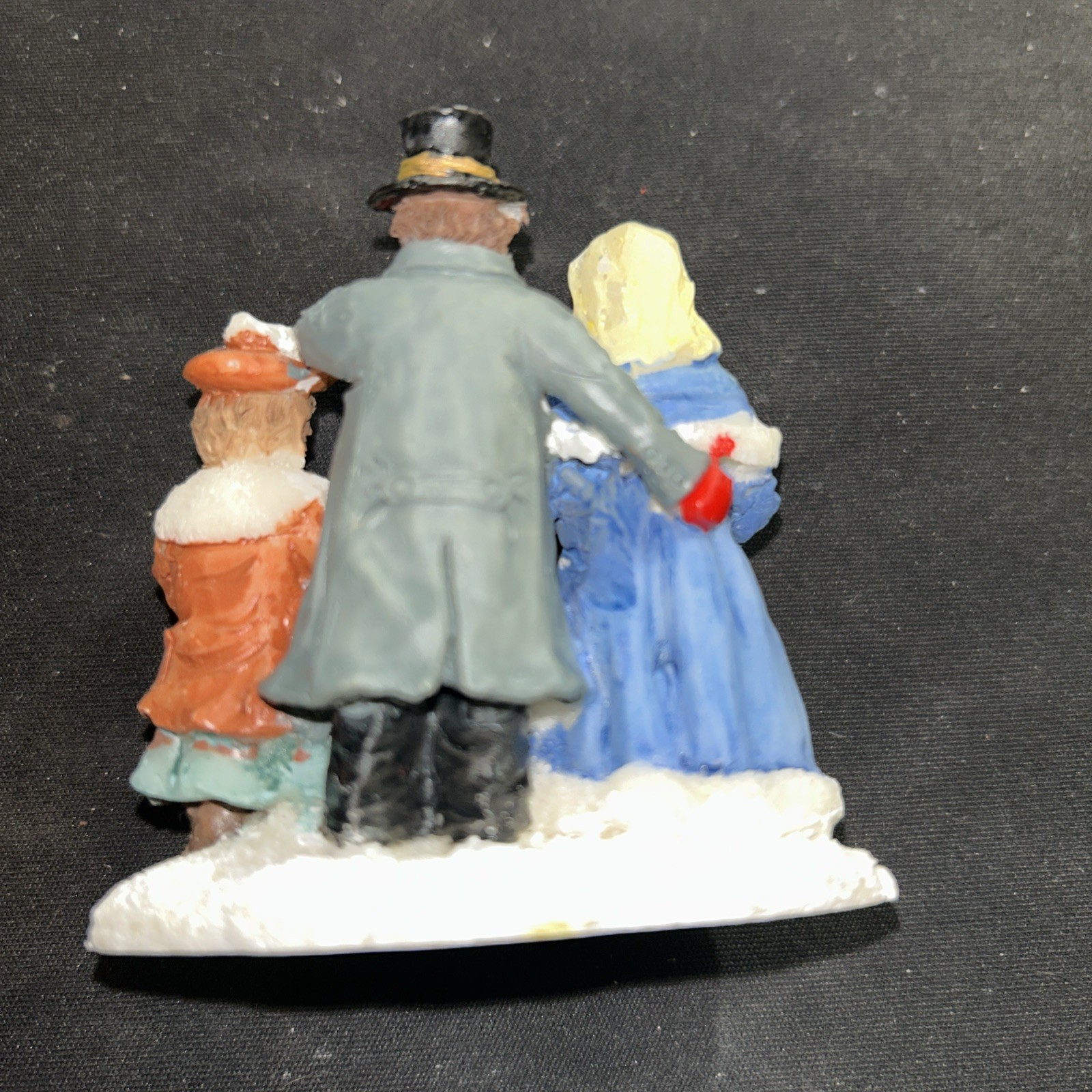 Holiday Time Santas Workbench Christmas Village Family Singing Caroling 1A