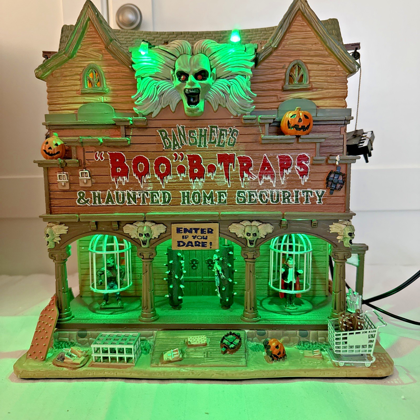 Lemax Spooky Town BANSHEE’S BOO-B-TRAPS #55912 Animated, Lights, Sounds- Works!
