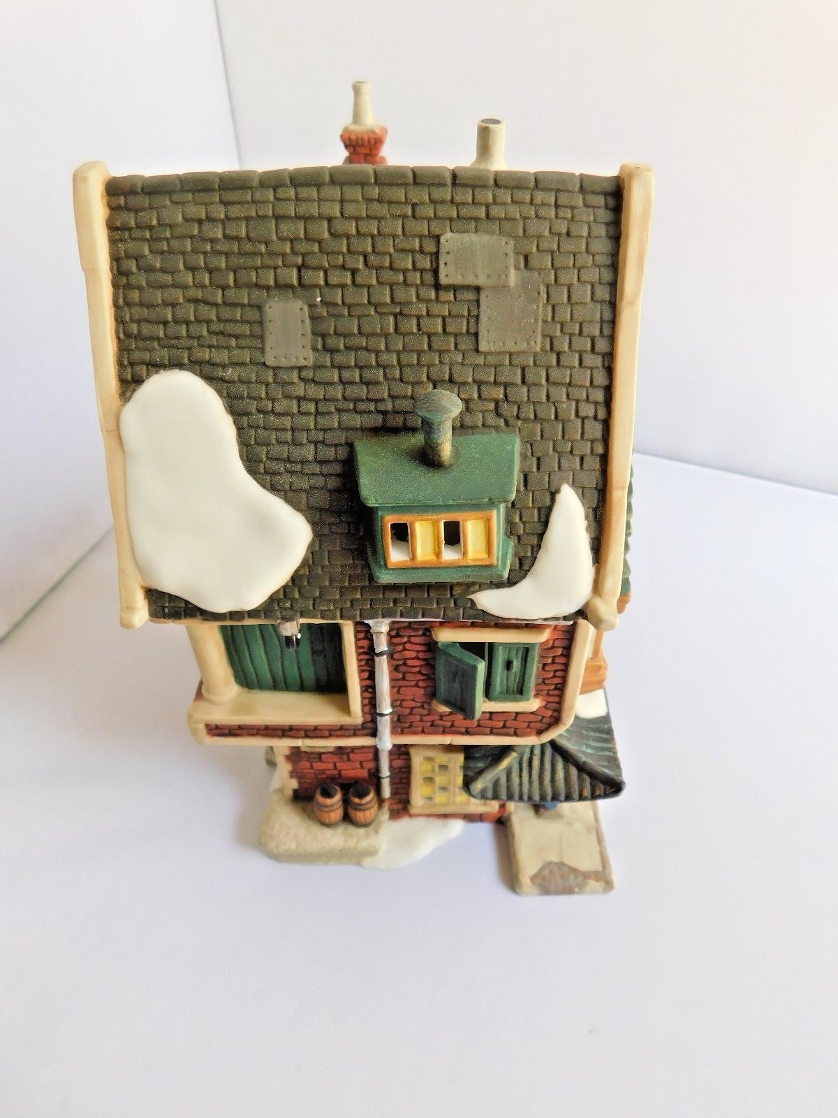 DICKENS VILLAGE SERIES VINTAGE “THE CHINA TRADER”