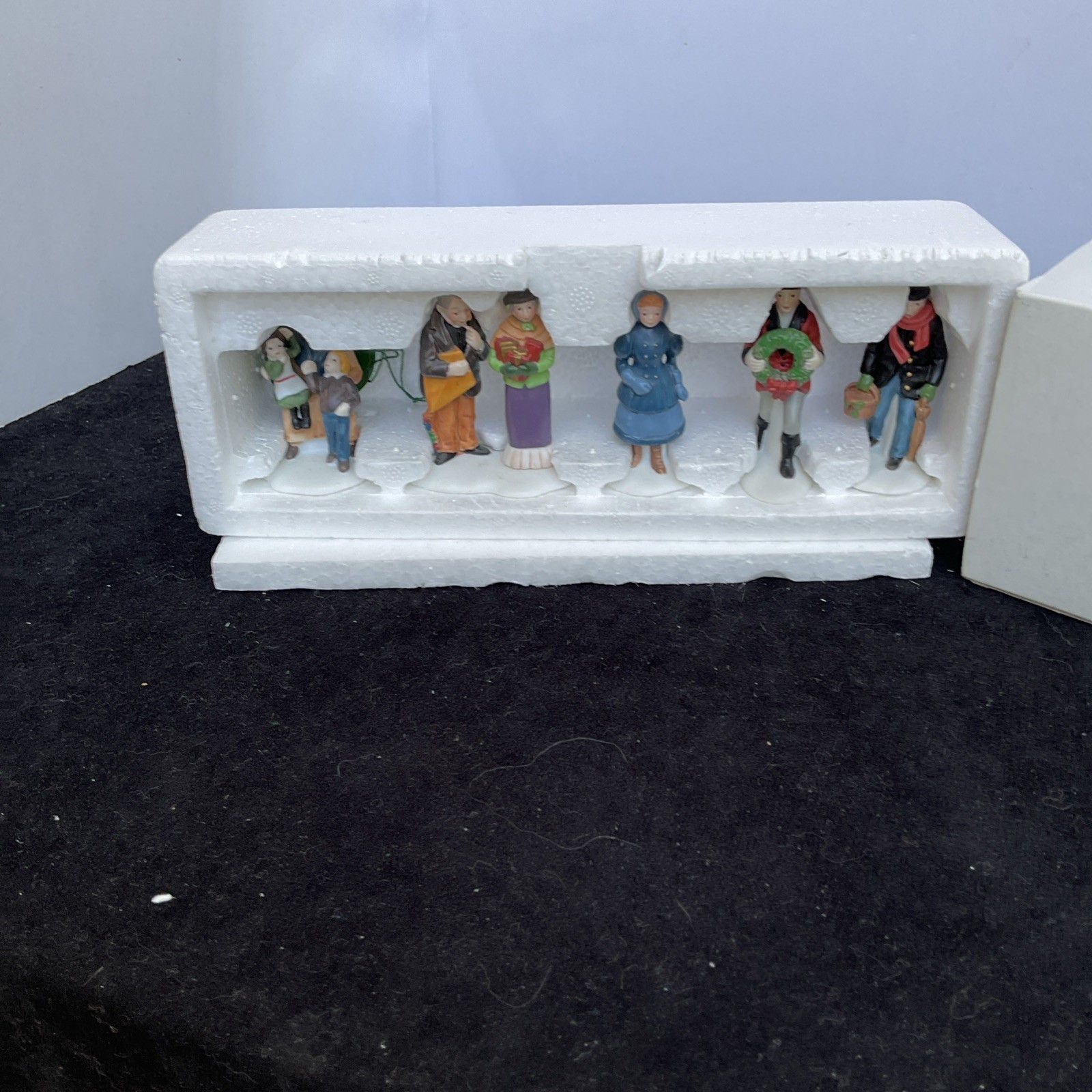 Department 56 Dickens Village David Copperfield Set of 5 #5551-4 . N.O.S.