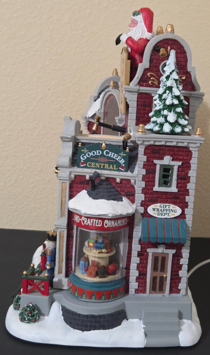 Lemax #05700 Tinseltown Plaza (2020) NIB Sounds, Lights, and Animation