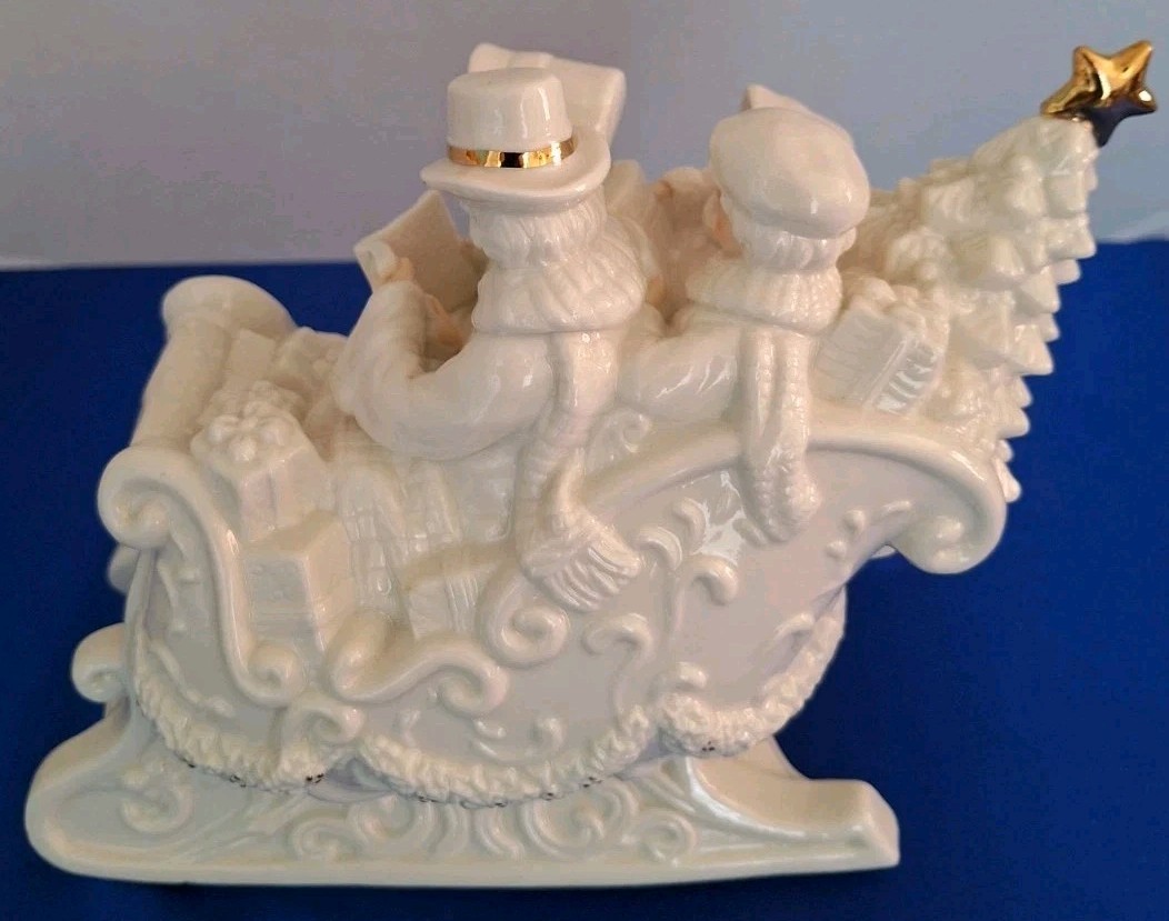 St. Nicholas Square Christmas Decor Family Sleigh Ride Porcelain Musical