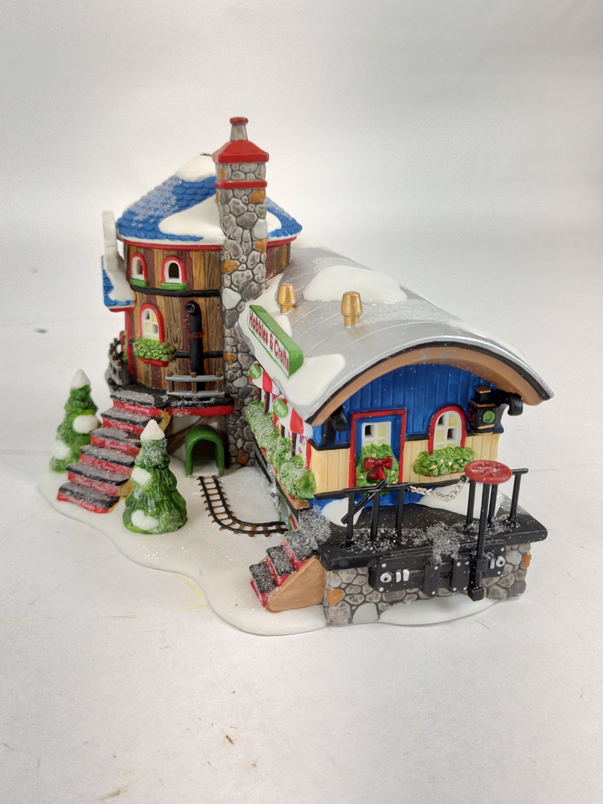 Department 56 North Pole Series 15 Year Edition Art’s Hobbies & Crafts #56.56897