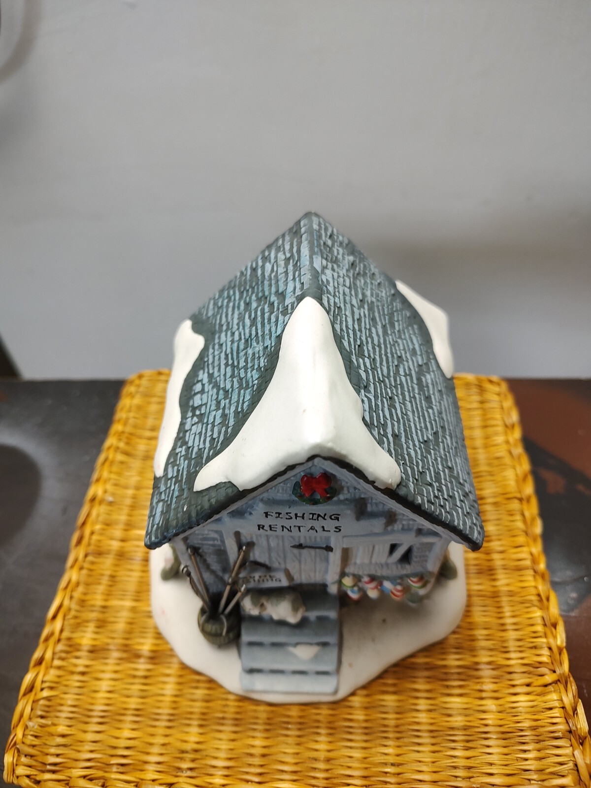 “Fishing Rentals” Village House w/dog on porch & poles Keg Detailed No cord 107