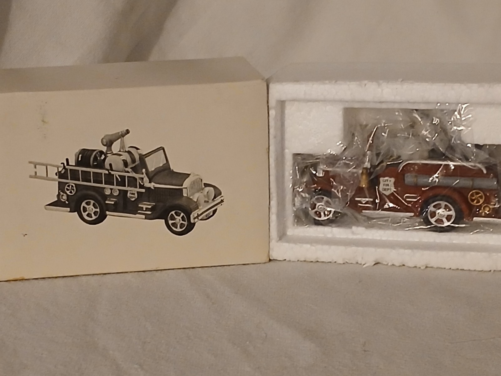 Heritage Village “City Fire Dept” Fire Truck by Department 56
