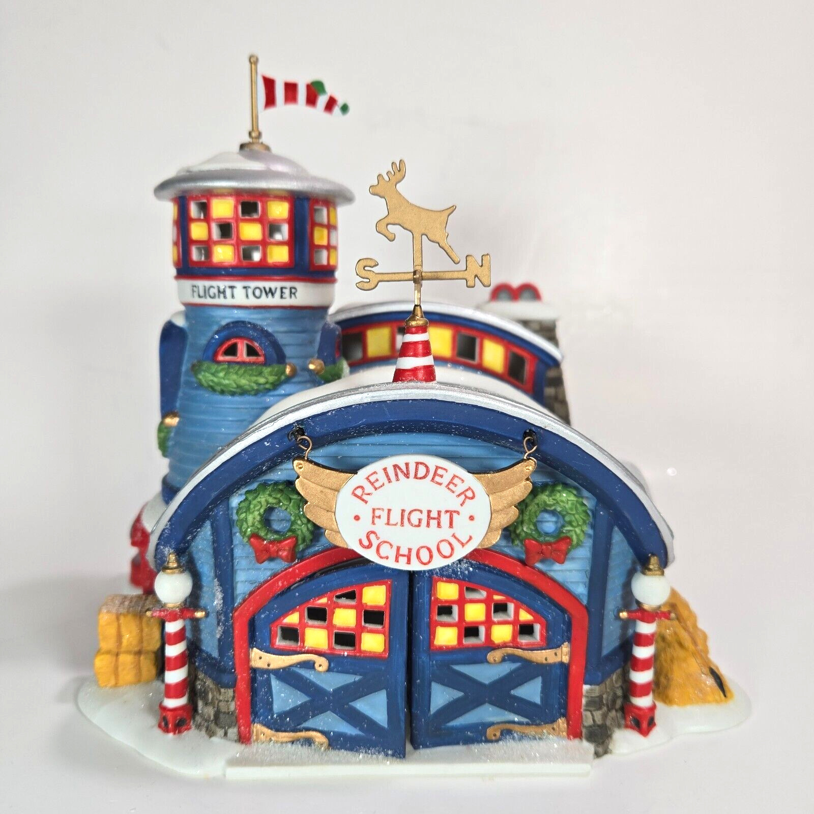 Dept 56 Reindeer Flight School North Pole Series #56404 Hangar
