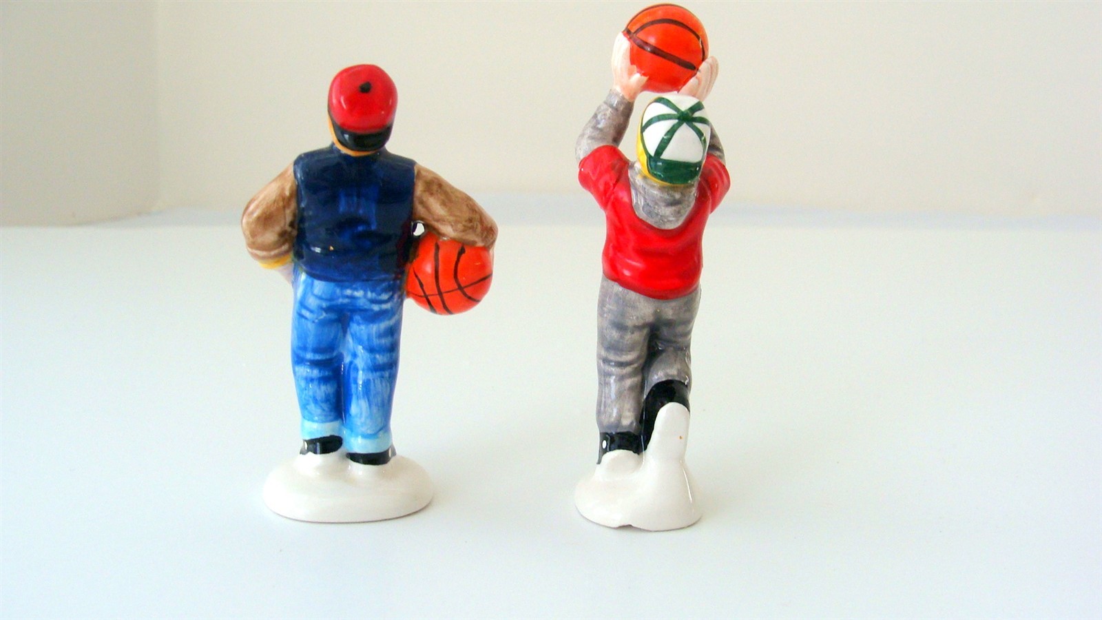 Department 56 Replacement Basketball Players Lot of 2 54893 Missing Post