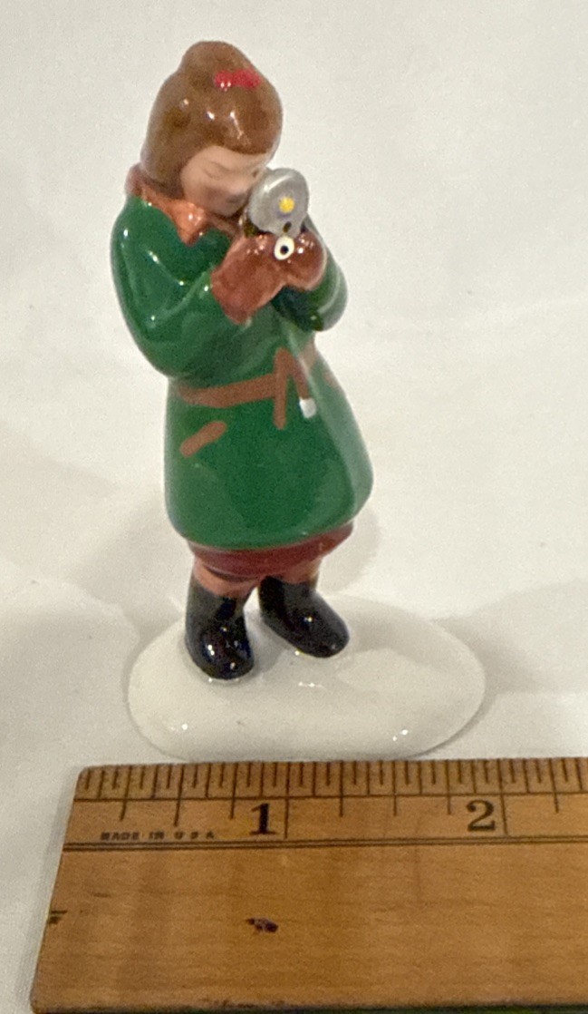 Dept 56 Looney Tunes Animation Film Festival Snow Village Christmas Read