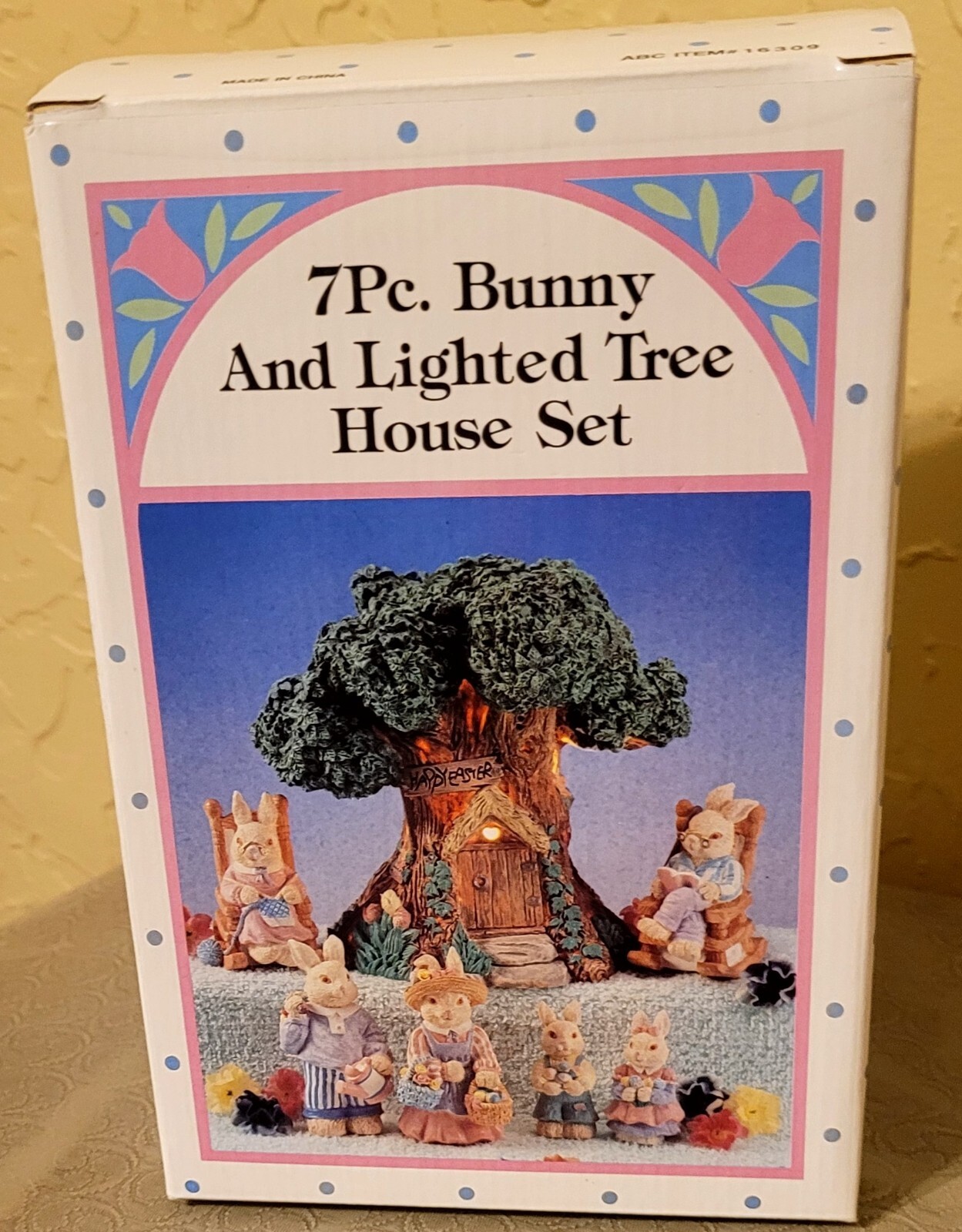 Vintage~7 Pc. Bunny & Lighted Tree House~Complete, Working Set~Easter