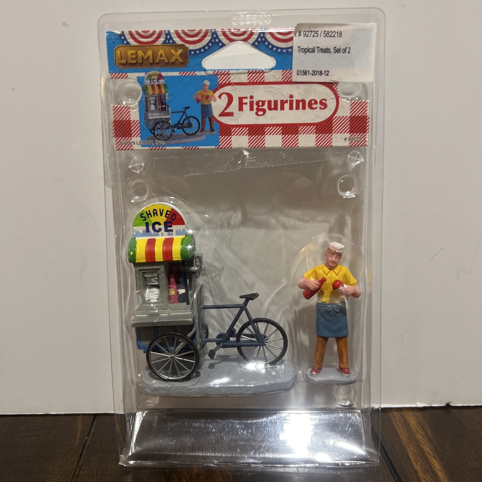 Lemax Sumner Carnival Tropical Treats Shaved Ice Stand 92725 2 Figurines NIB!