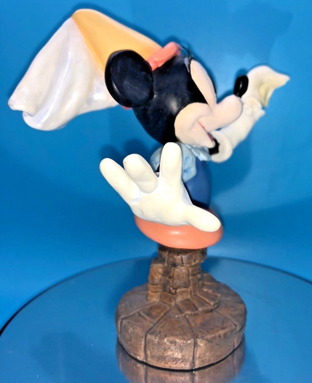 Disney’s Enesco Grand Jester Bust – PRINCESS MINNIE Statue/Figure