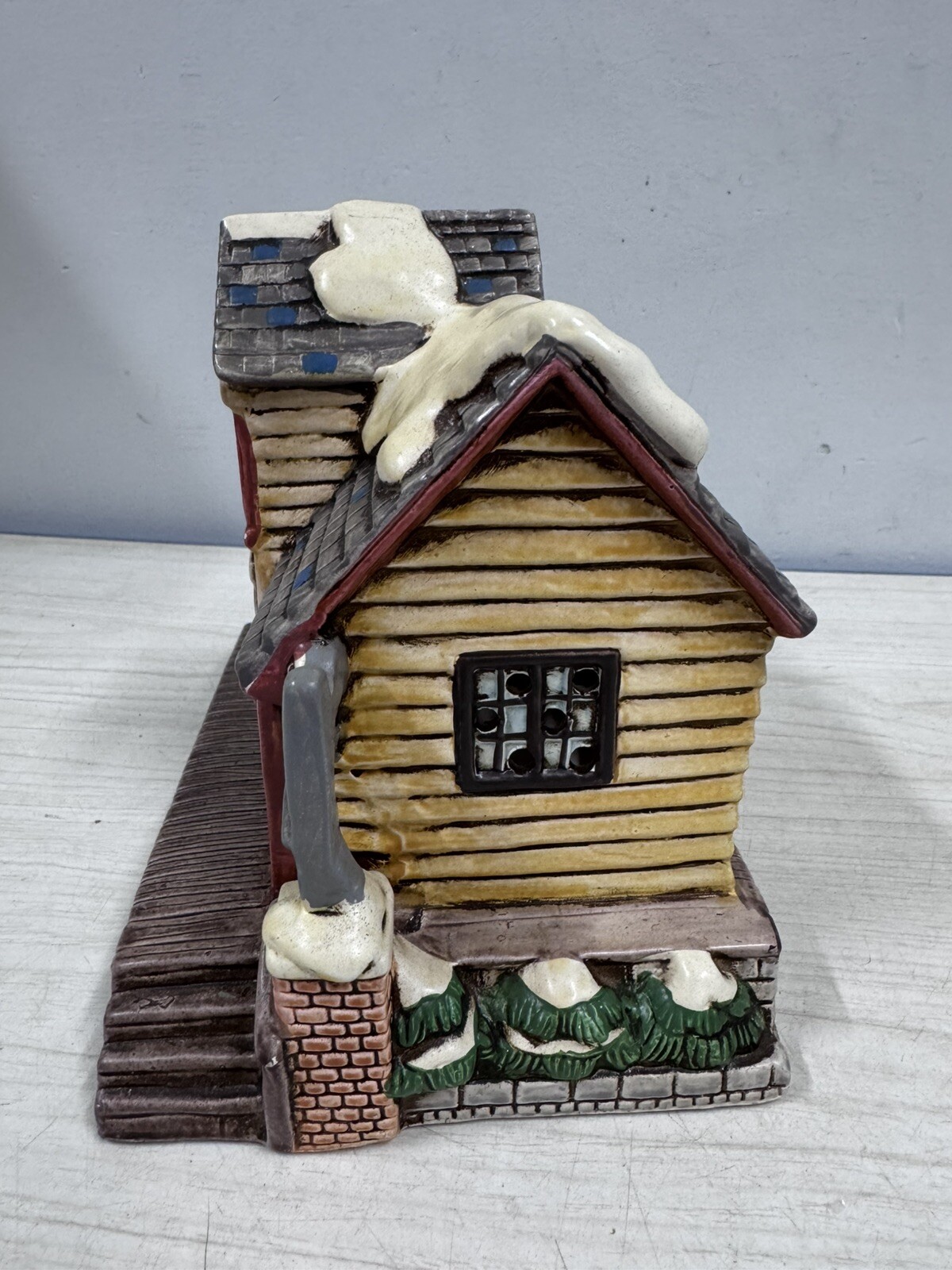 Lefton Colonial Village Train Station #06335 By Byron Wood 1987 No Cord