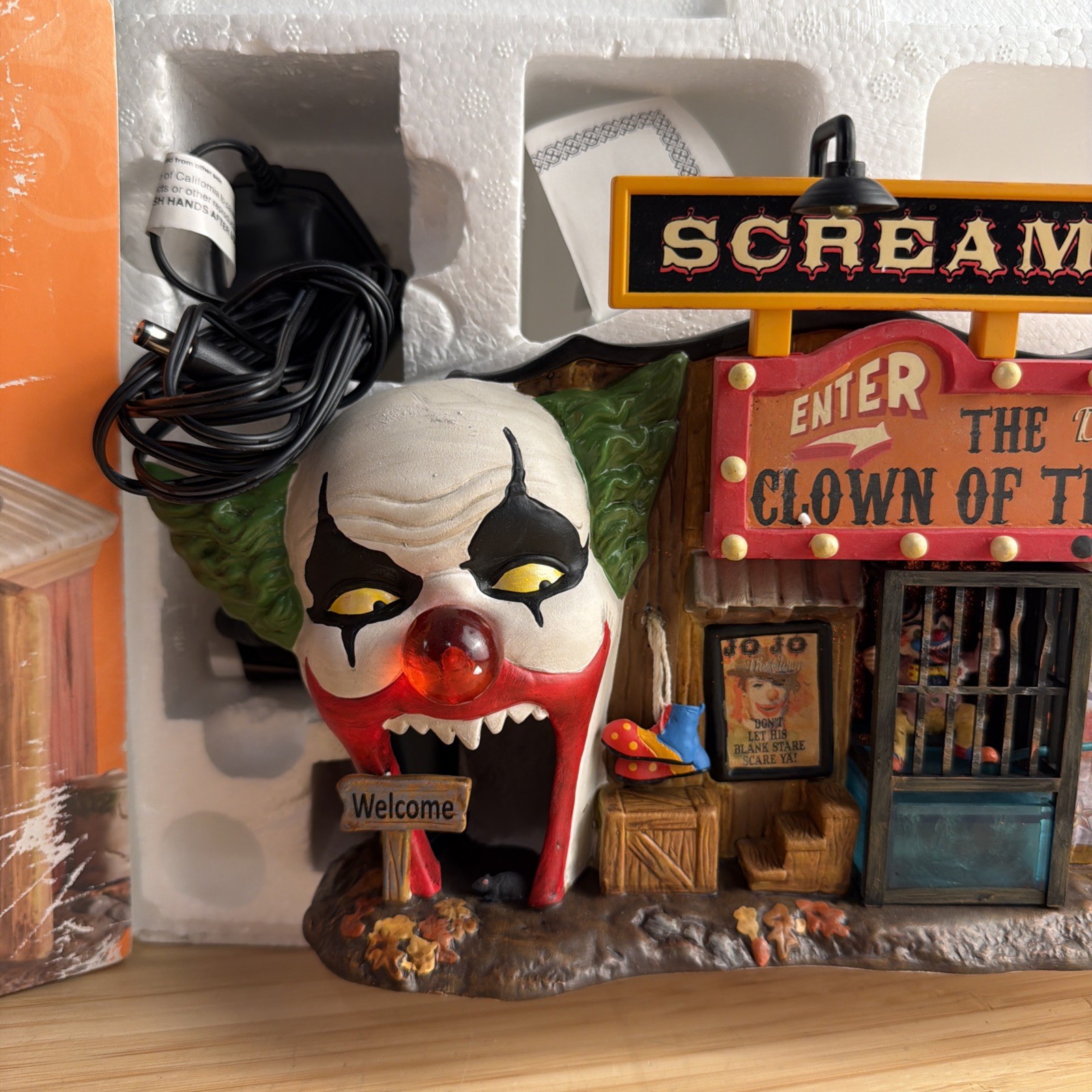 Dept 56 Halloween The Clown House of Terror Works sound and lights