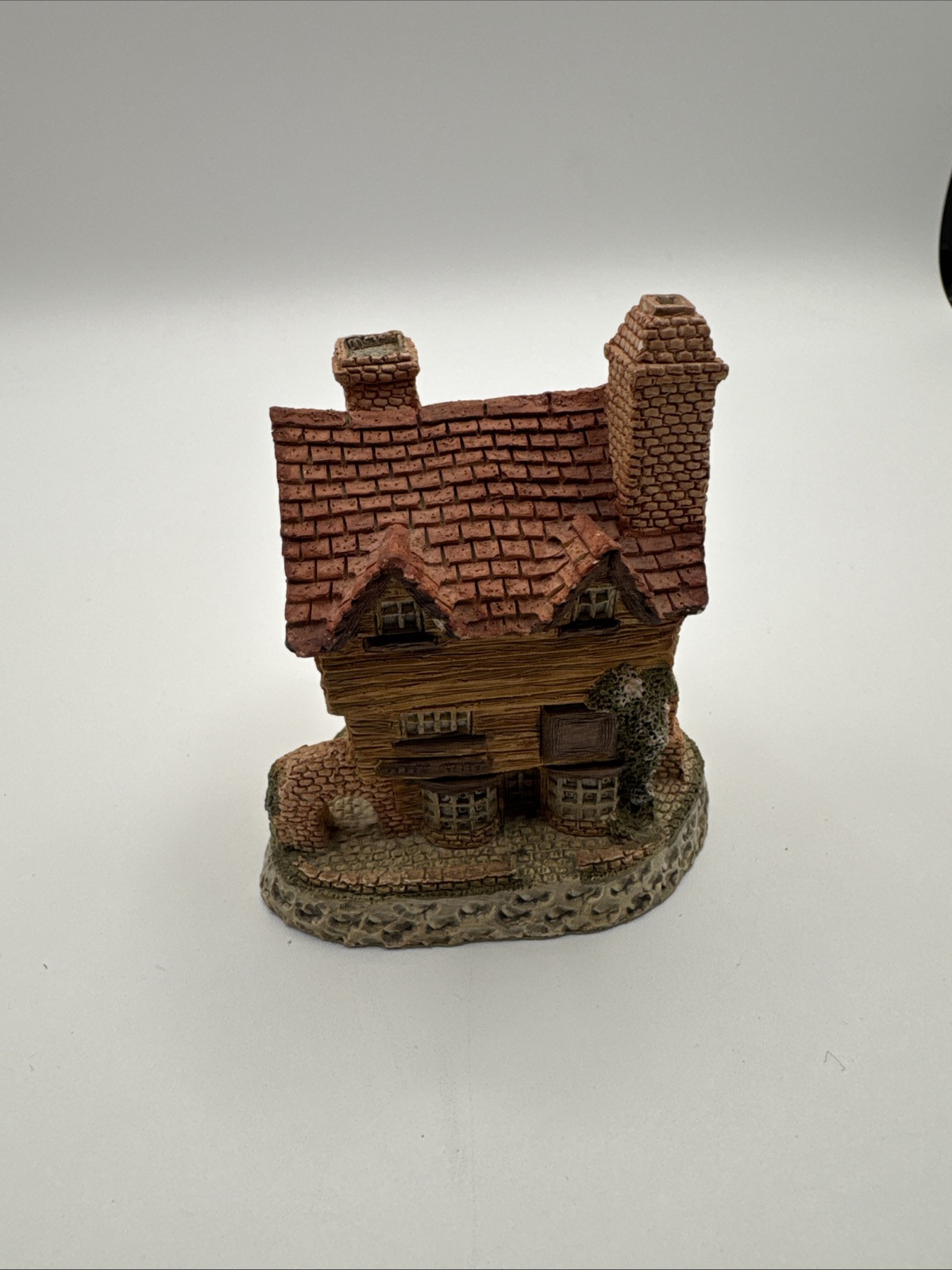 DAVID WINTER COTTAGES WINE MERCHANT 1980 HANDMADE & HAND PAINTED VINTAGE