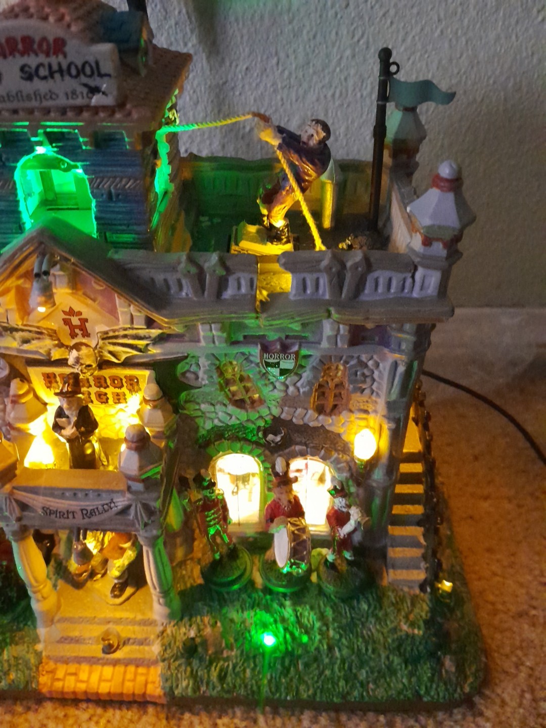 Lemax Spooky Town Horror High School (2011) Open Box