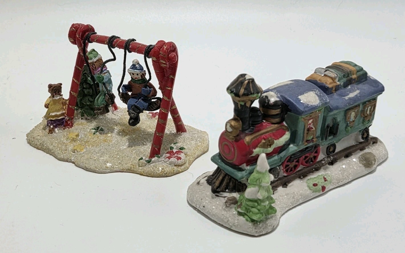 VTG 7 Gingerfrost Lane Gingerbread Figurines Families Ice Skating Caroling Santa