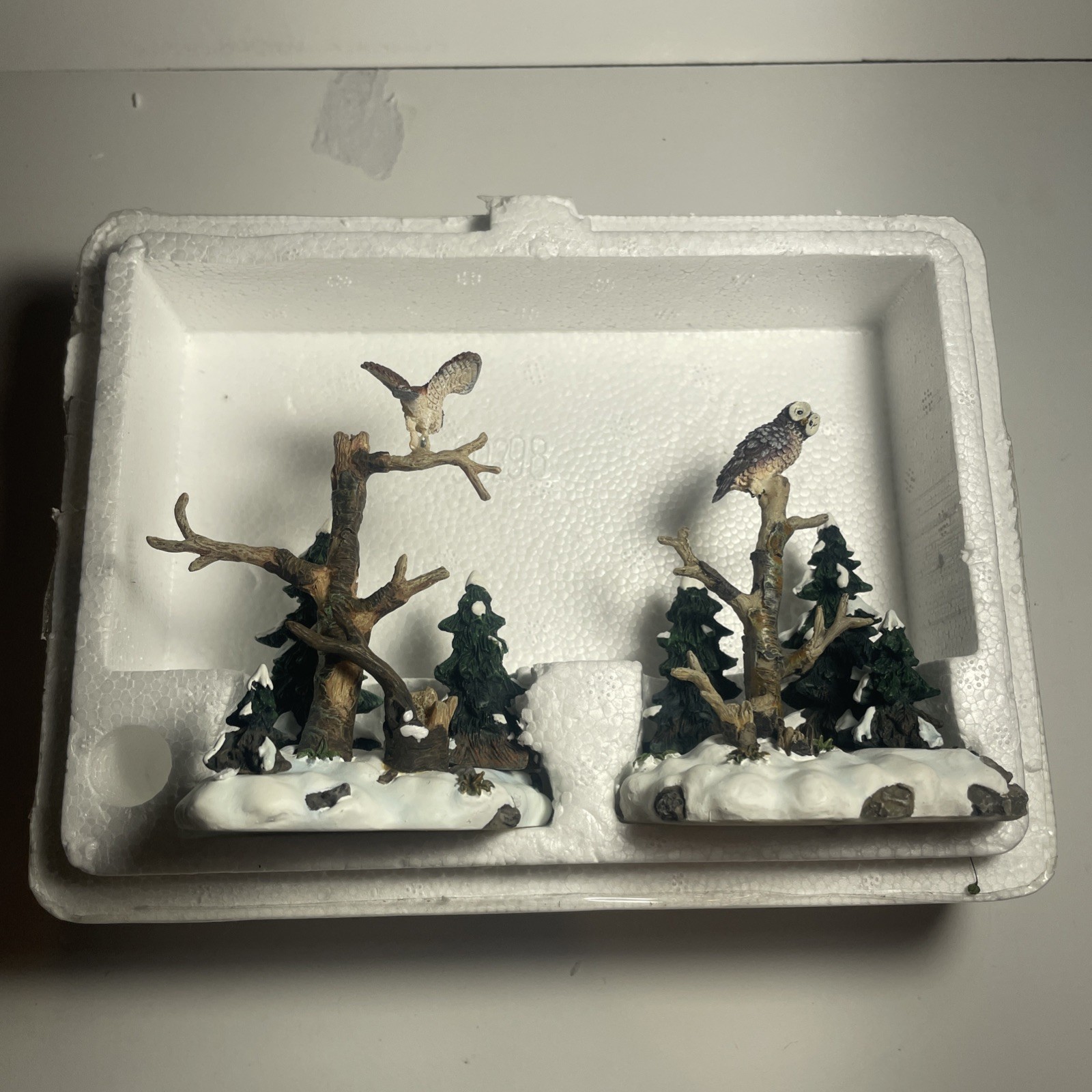 Department 56 Village Accessories Majestic Woodland Birds, Set of 2 in box