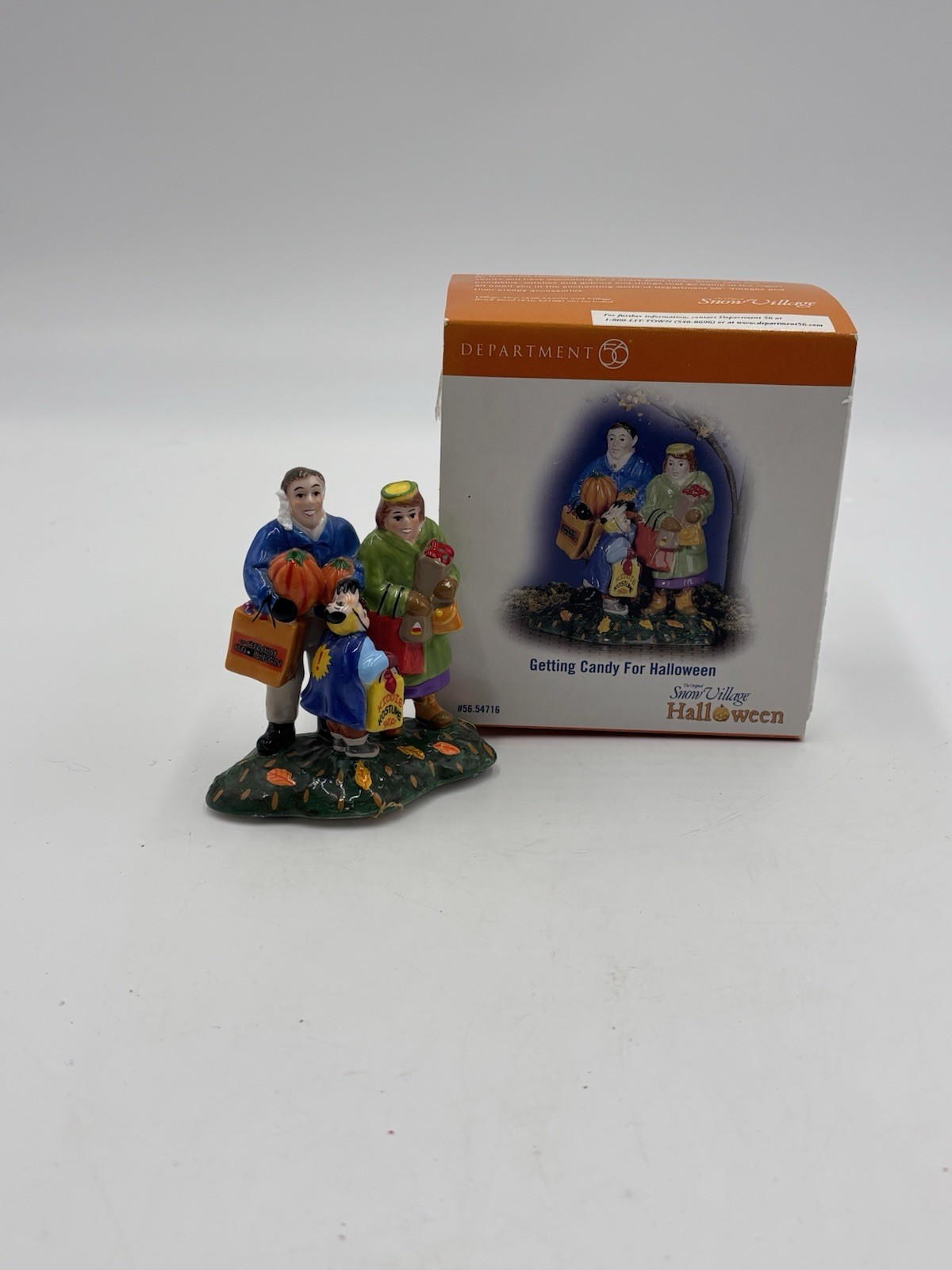 Department 56 Getting Candy for Halloween Figure 56.54716 Snow Village READ